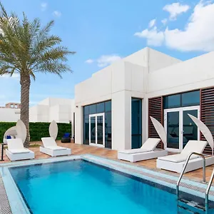 Fam Living - Sarai Beach Villas - Palm Jumeirah - Families Only Вилла